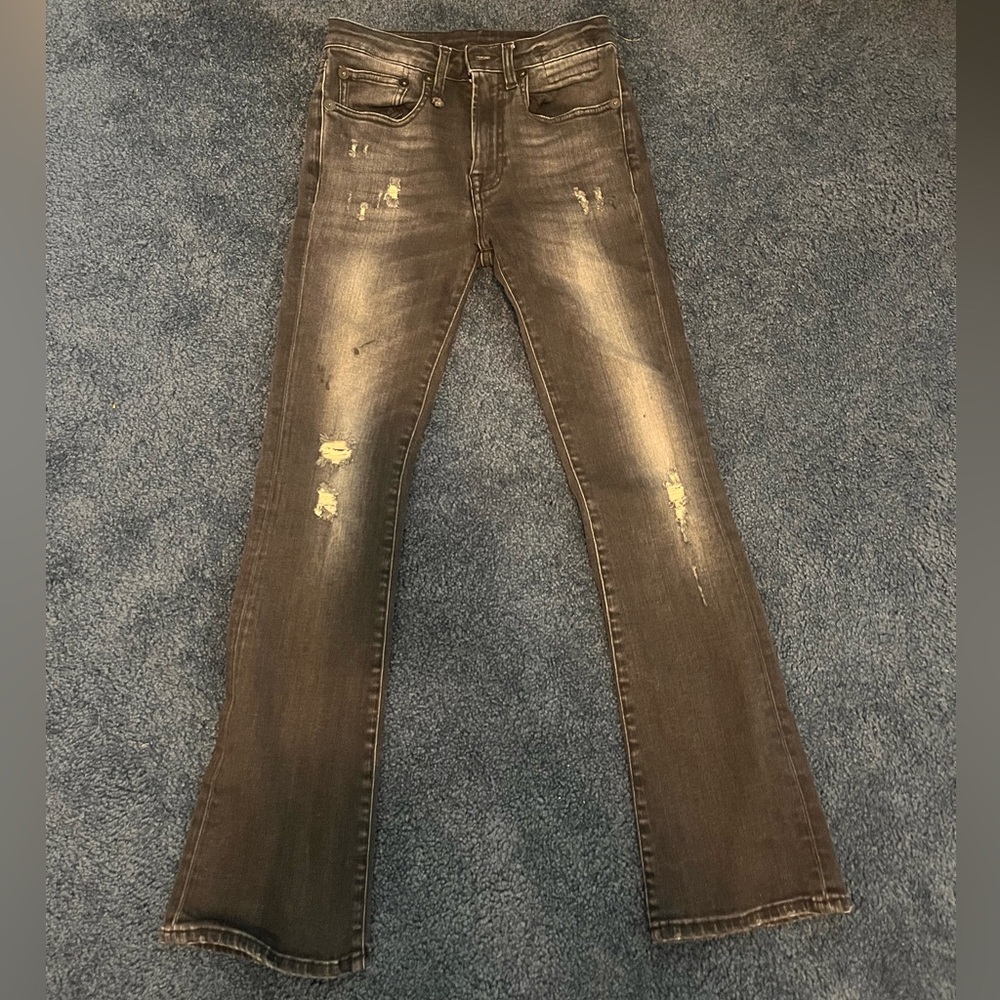 R13